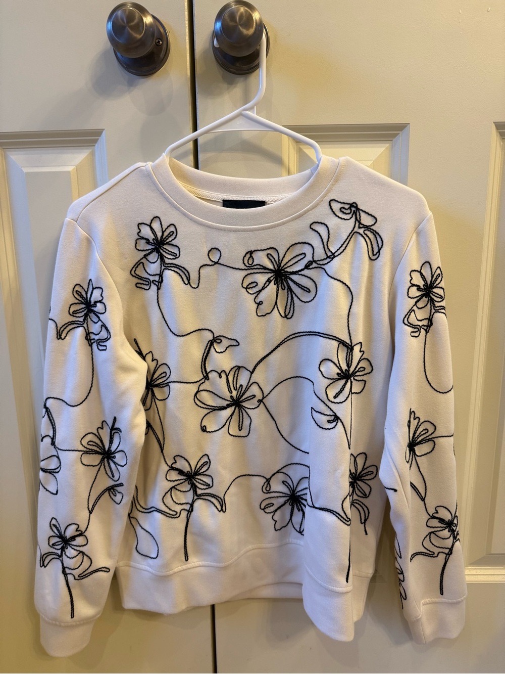 T Tahari White Crewneck Sweater with Black Floral Outline Embroidery